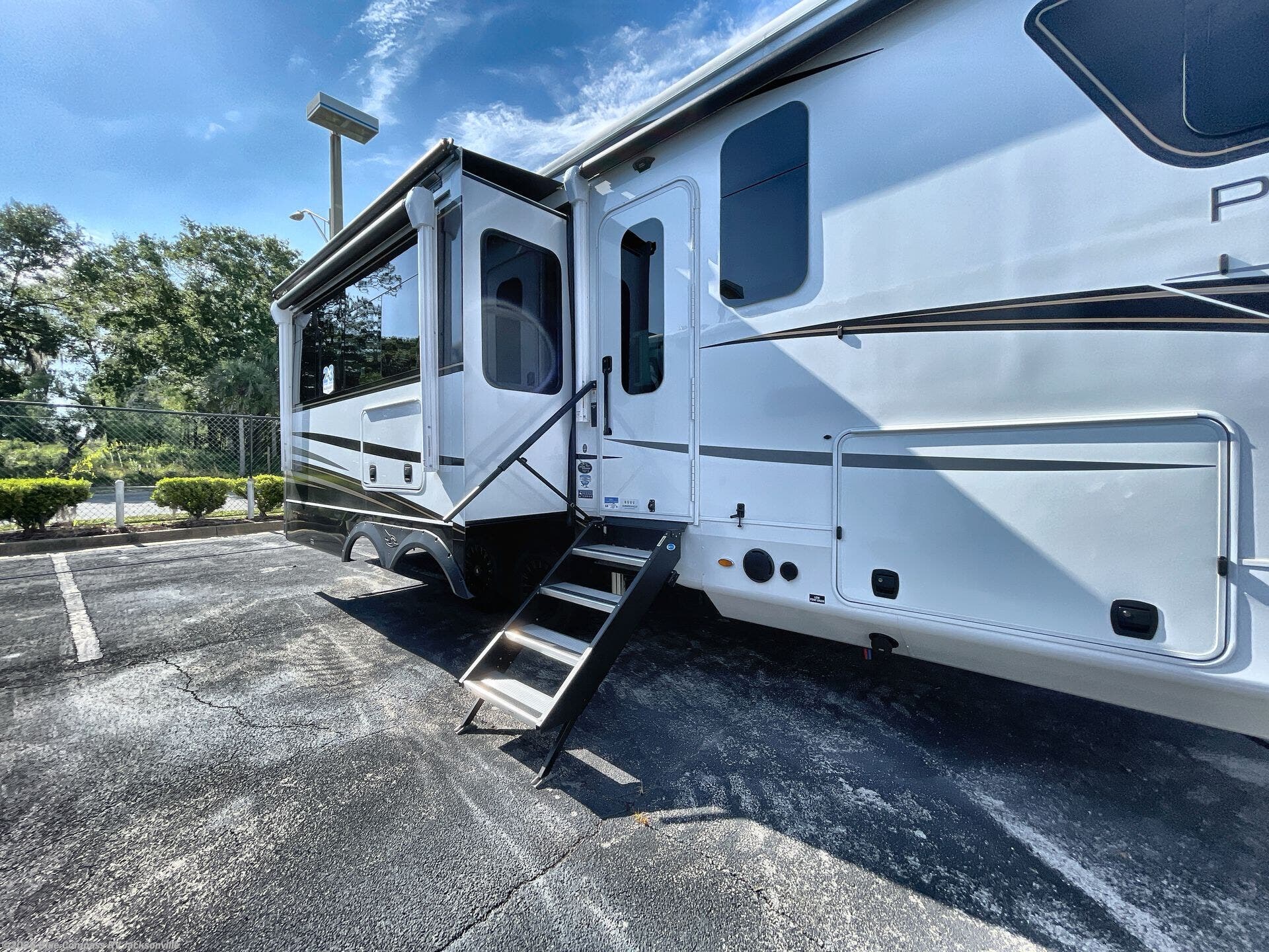 2026 Pinnacle 32RLTS by Jayco from Blue Compass RV Jacksonville in Jacksonville, Florida