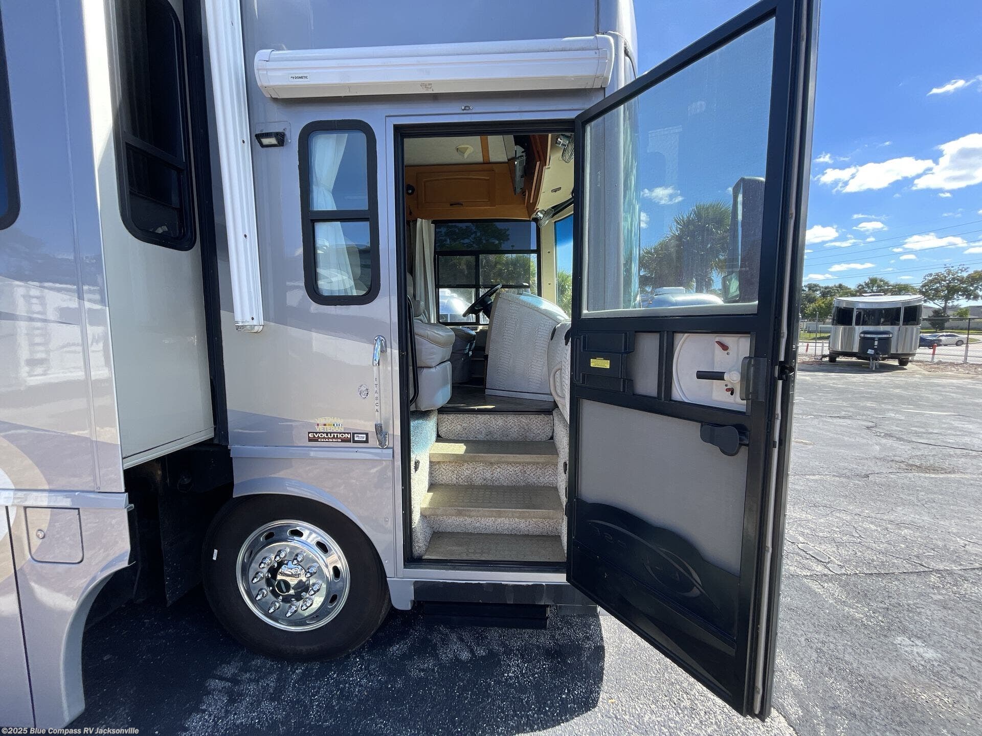 2006 Winnebago Ellipse 40kd Itasca  40KD - Used Class A For Sale by Blue Compass RV Jacksonville in Jacksonville, Florida