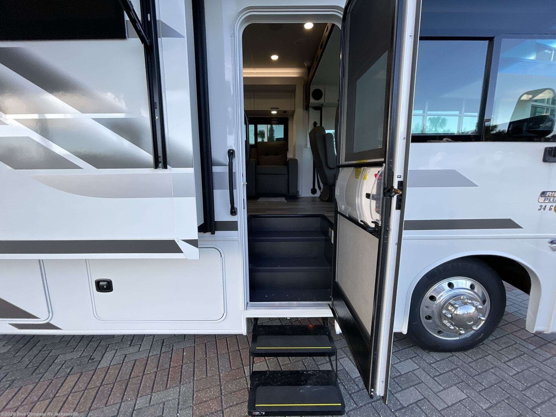 2026 Precept 34G by Jayco from Blue Compass RV Jacksonville in Jacksonville, Florida