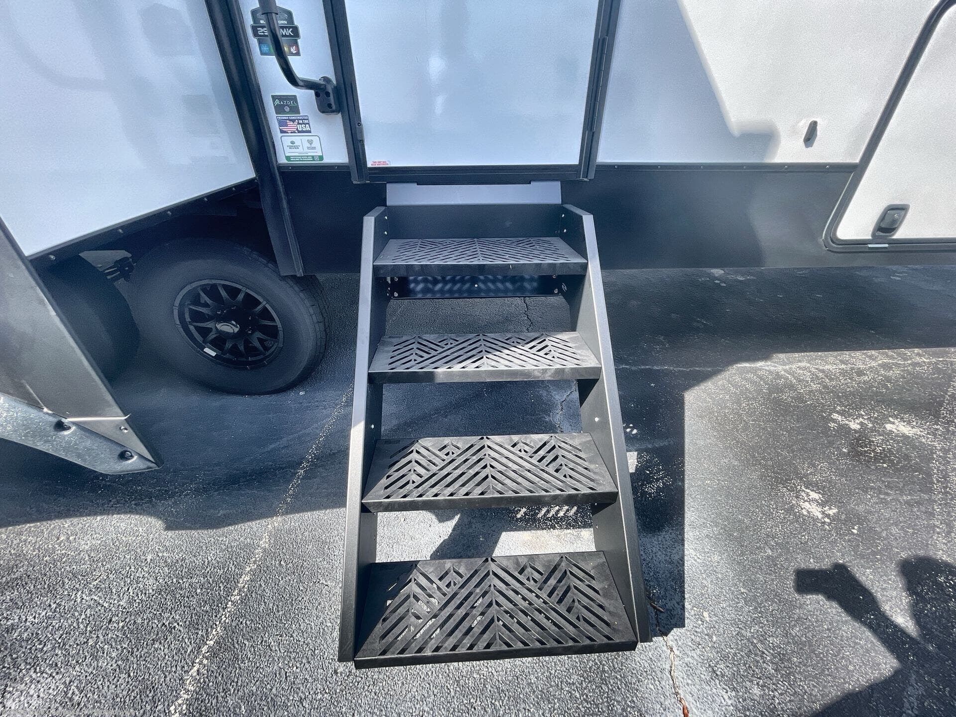 New 2026 East to West Blackthorn 2990MK available in Jacksonville, Florida