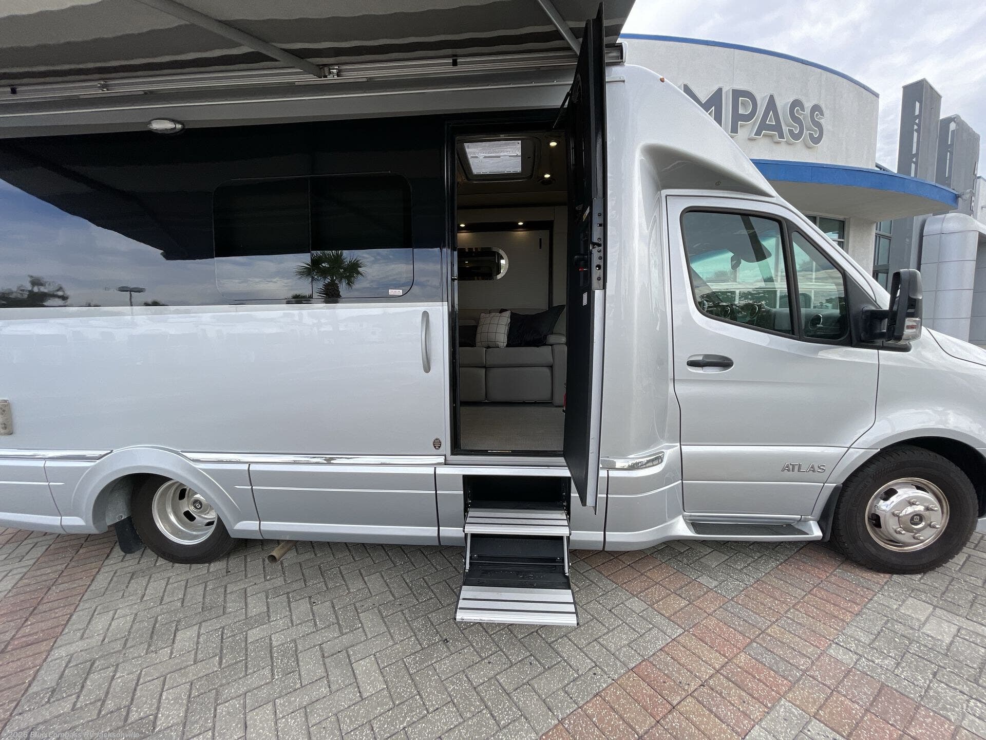 2022 Atlas by Airstream from Blue Compass RV Jacksonville in Jacksonville, Florida