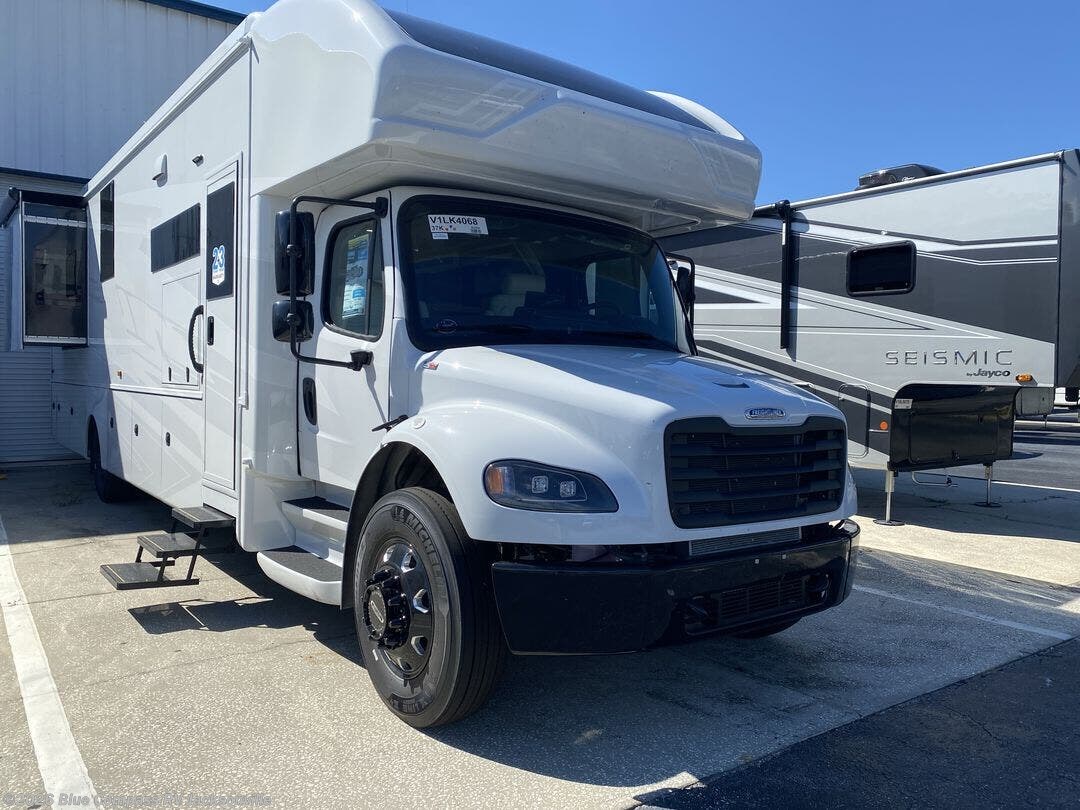 New 2027 Jayco Seneca Prestige 37K available in Jacksonville, Florida