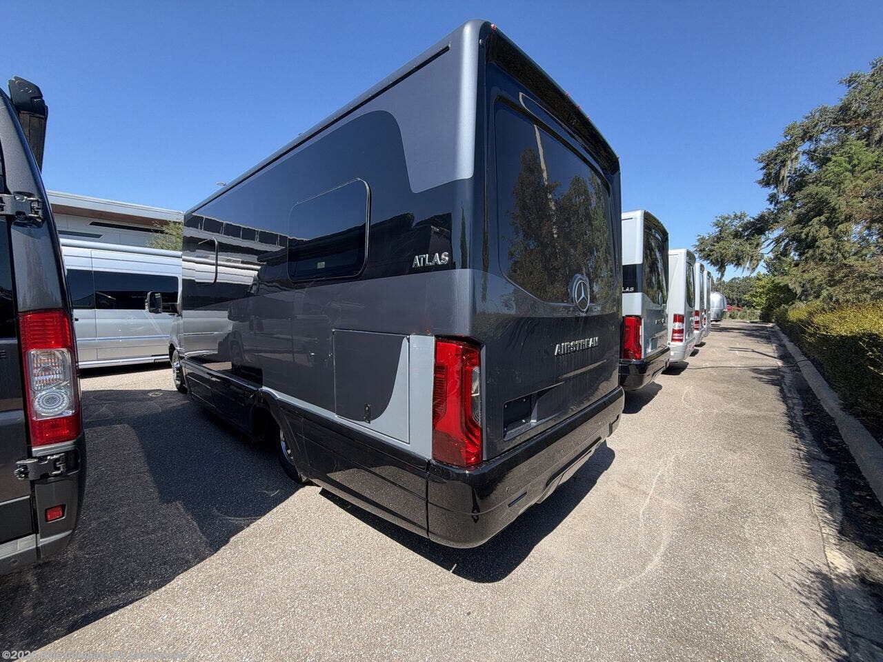 2027 Atlas 25RT Std. Model by Airstream from Blue Compass RV Jacksonville in Jacksonville, Florida