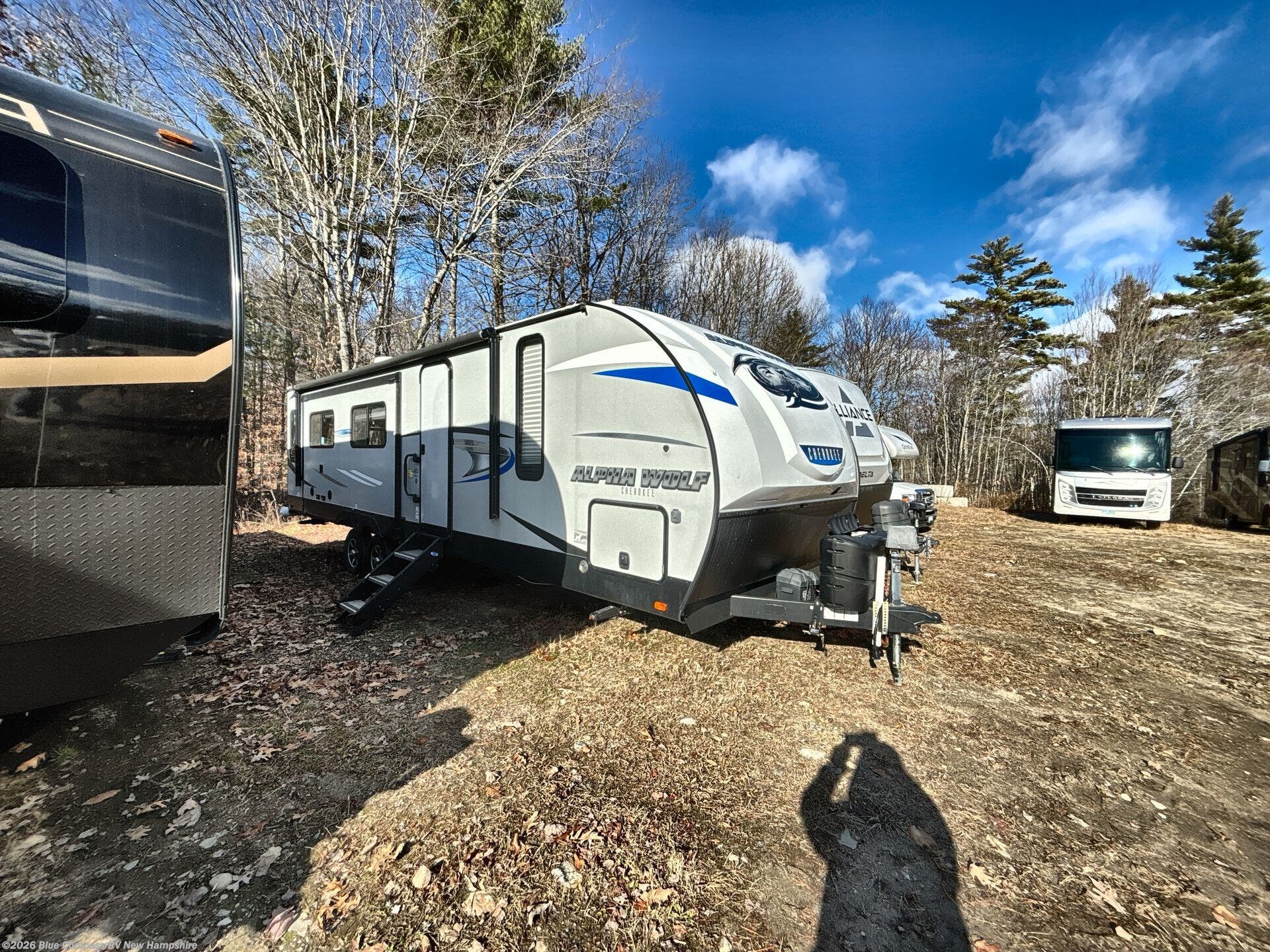 2020 Cherokee Alpha Wolf 26RL-L by Forest River from Blue Compass RV New Hampshire in Epsom, New Hampshire