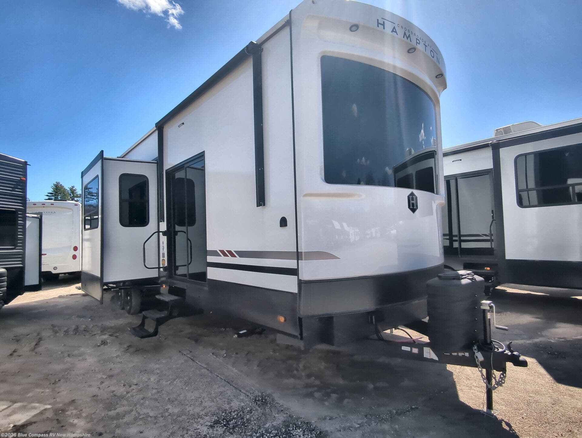 2026 Hampton 388FKL by CrossRoads from Blue Compass RV New Hampshire in Epsom, New Hampshire