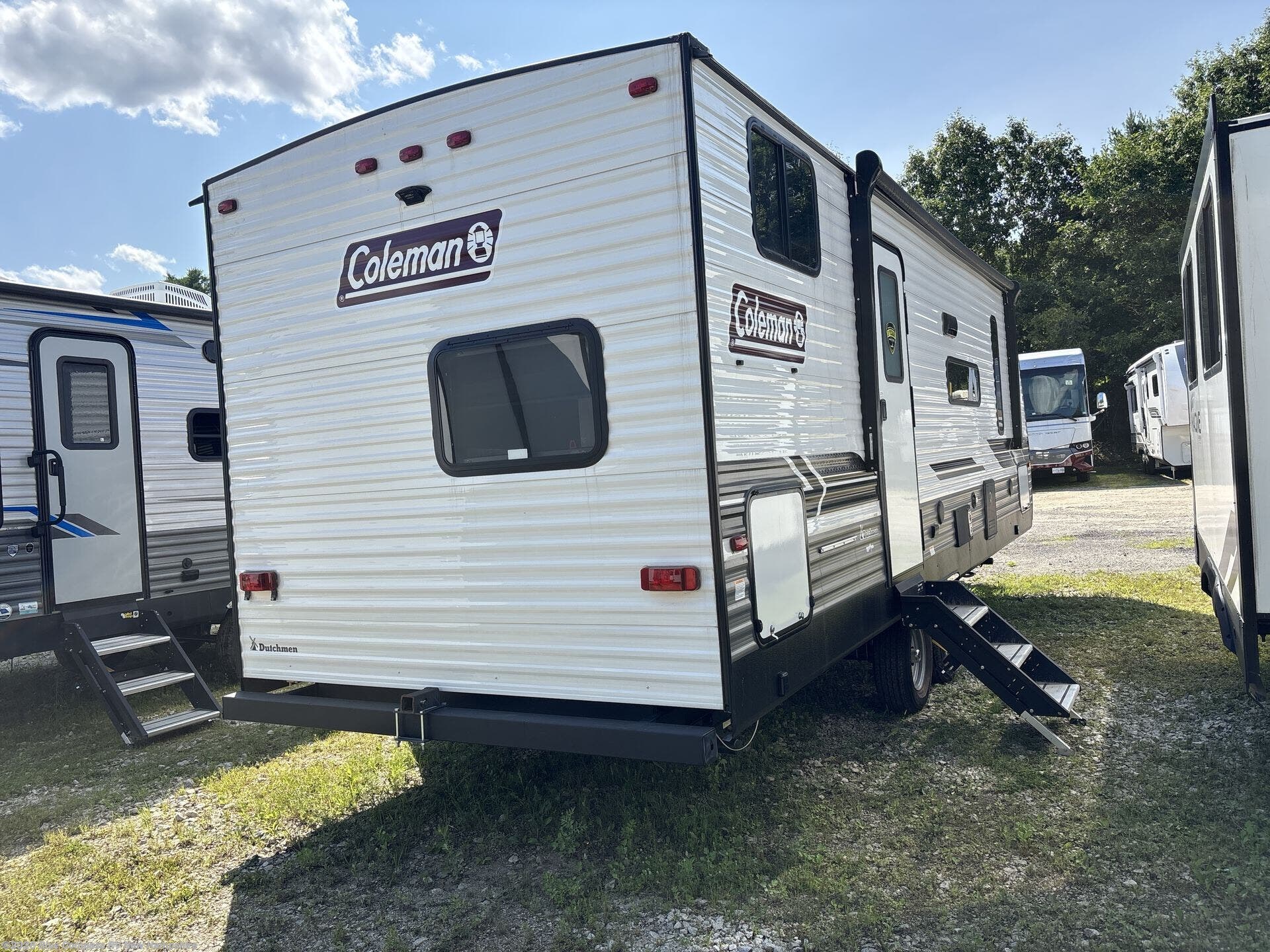 Used 2023 Coleman Lantern Series 242BH available in Epsom, New Hampshire