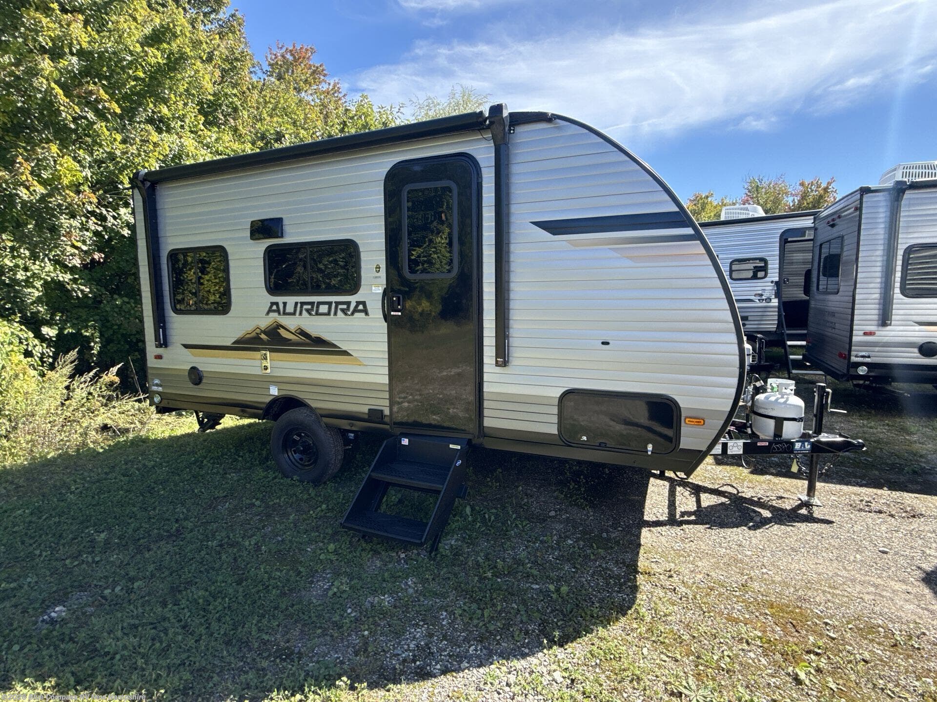 New 2027 Forest River Aurora Light 15RDX available in Epsom, New Hampshire