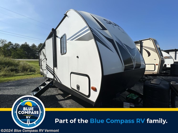 Used 2019 CrossRoads Sunset Trail Super Lite Sunset 242bh available in East Montpelier, Vermont