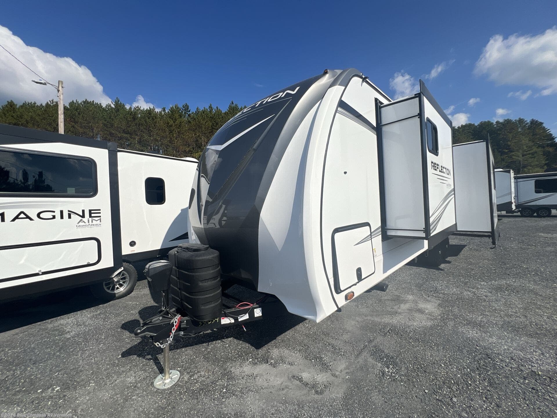 New 2025 Grand Design Reflection 296RDTS available in East Montpelier, Vermont