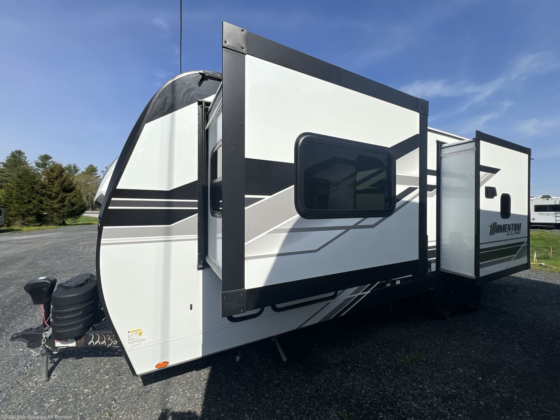 New 2025 Grand Design Momentum G-Class 25G available in East Montpelier, Vermont