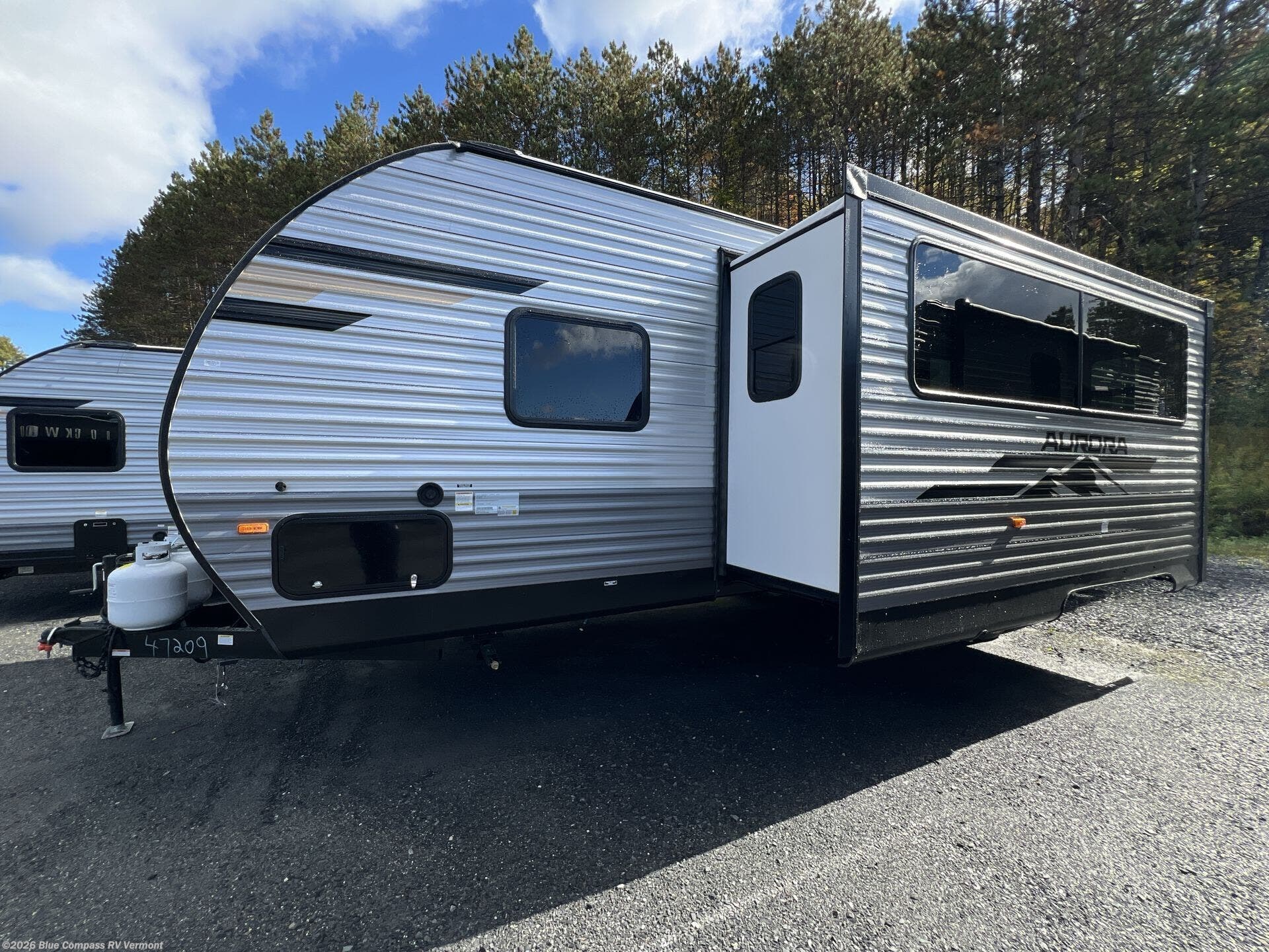 New 2026 Forest River Aurora Light 26BHS available in East Montpelier, Vermont