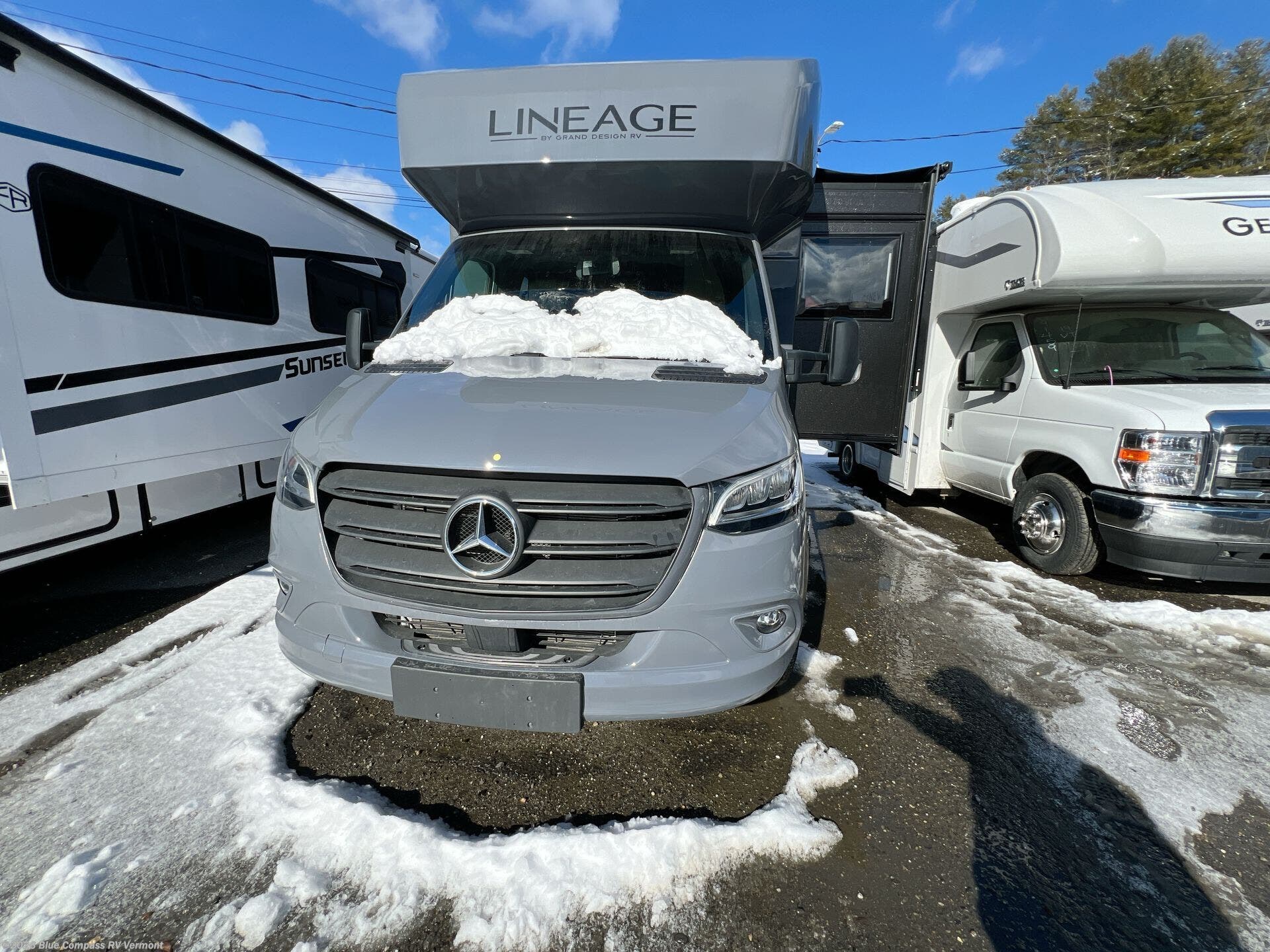 2026 Lineage Series M 25TK by Grand Design from Blue Compass RV Vermont in East Montpelier, Vermont