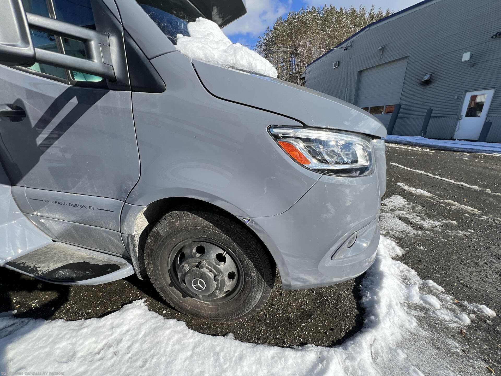 New 2026 Grand Design Lineage Series M 25TK available in East Montpelier, Vermont