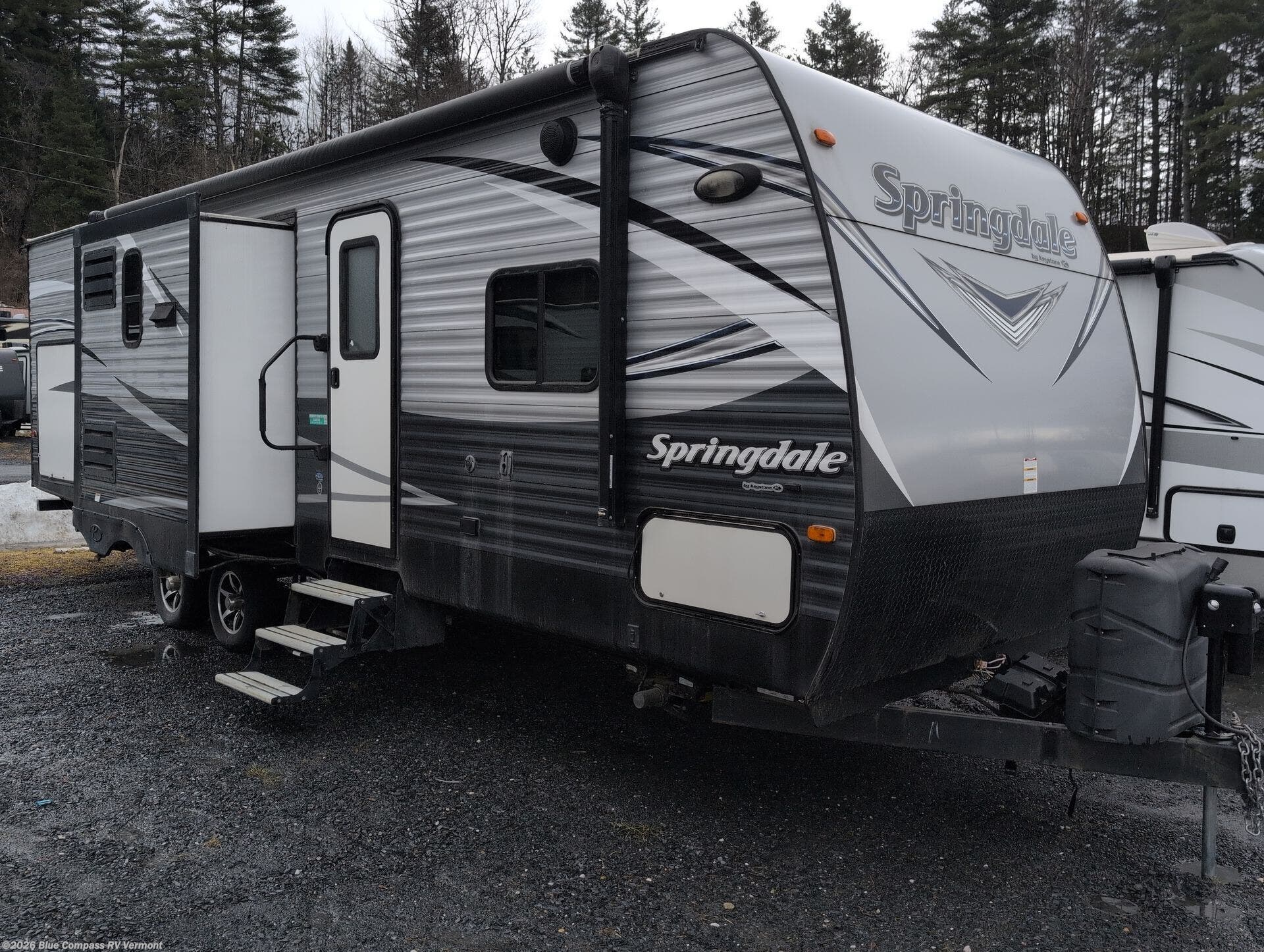 2017 Keystone Springdale 287RB - Used Travel Trailer For Sale by Blue Compass RV Vermont in East Montpelier, Vermont features Slideout