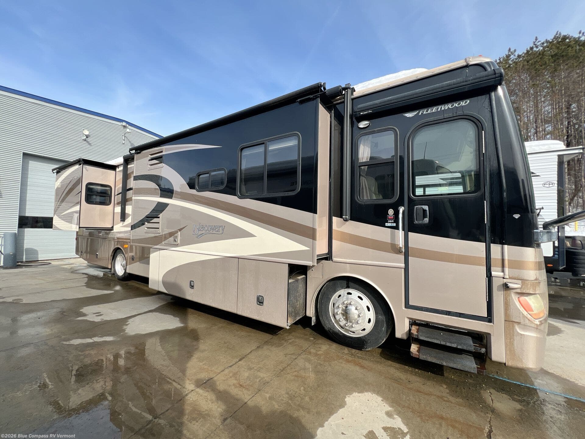 Used 2008 Fleetwood Discovery 39R available in East Montpelier, Vermont