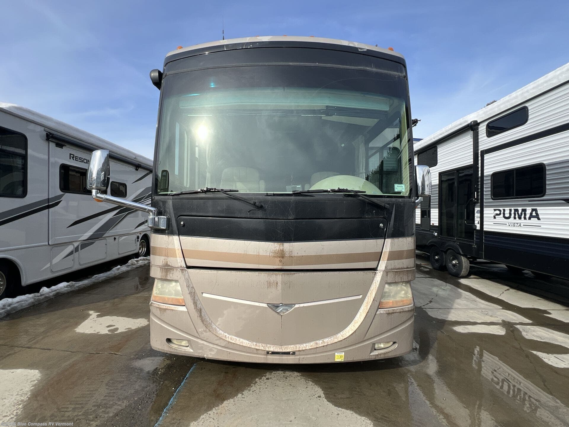 2008 Fleetwood Discovery 39R - Used Class A For Sale by Blue Compass RV Vermont in East Montpelier, Vermont features Slideout