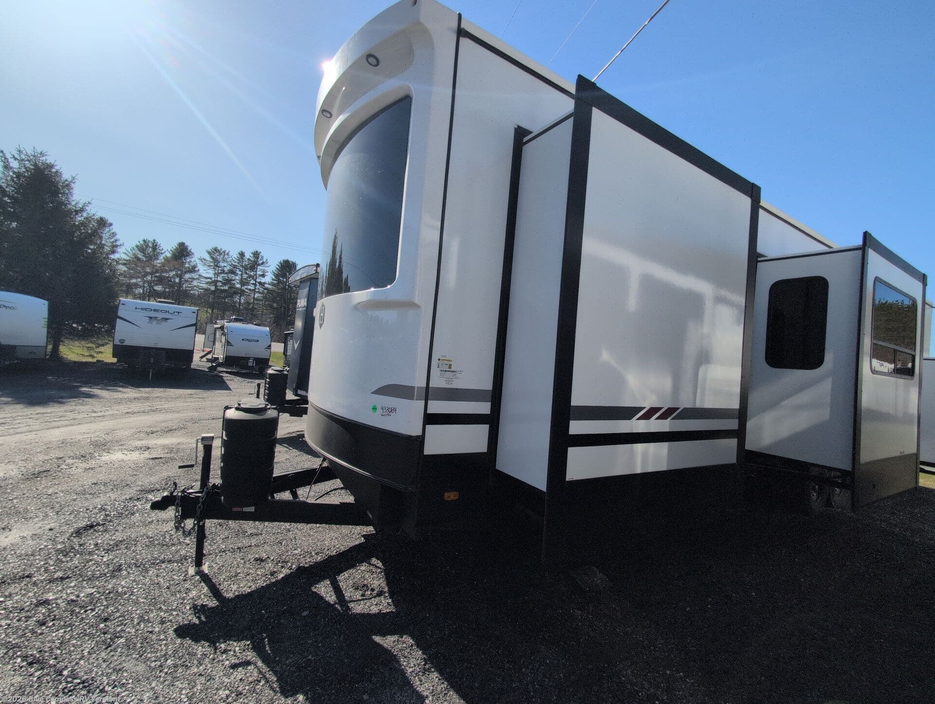2026 Hampton 388FKL by CrossRoads from Blue Compass RV Vermont in East Montpelier, Vermont