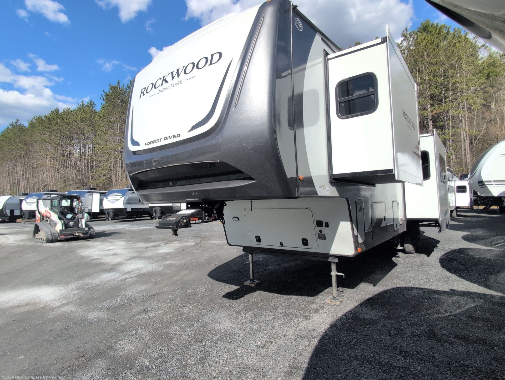 2026 Rockwood Signature 404SRK by Forest River from Blue Compass RV Vermont in East Montpelier, Vermont