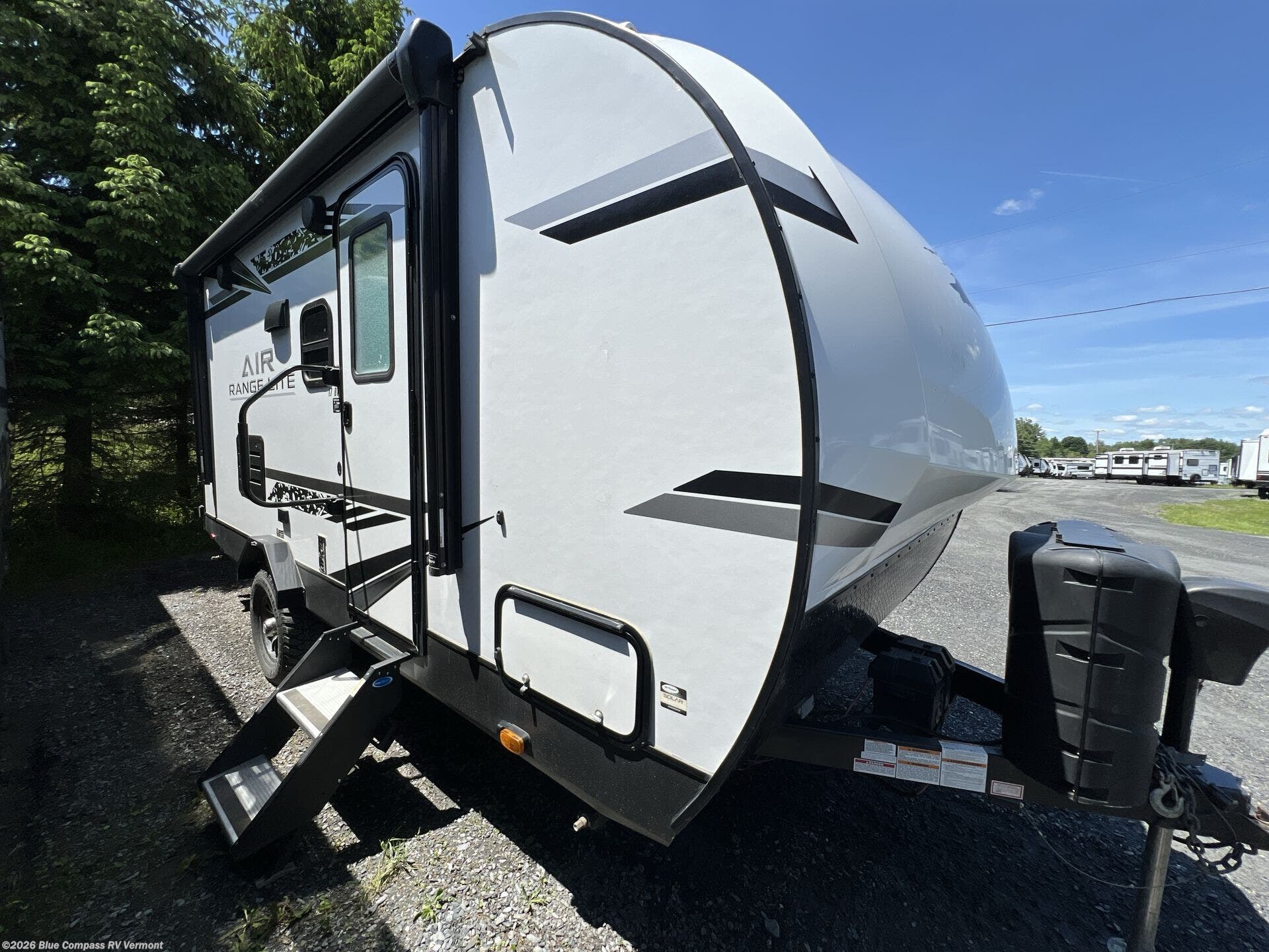 2022 Range Lite Air 17BH by Highland Ridge from Blue Compass RV Vermont in East Montpelier, Vermont