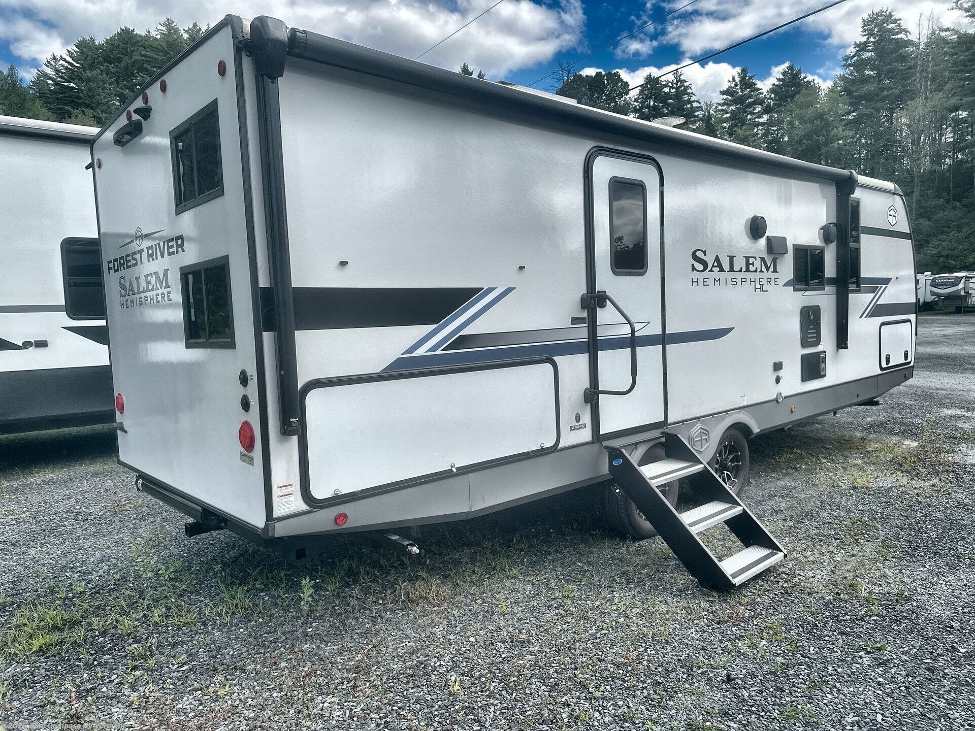 2025 Salem Hemisphere Hyper-Lyte 23BHHL by Forest River from Blue Compass RV Vermont in East Montpelier, Vermont