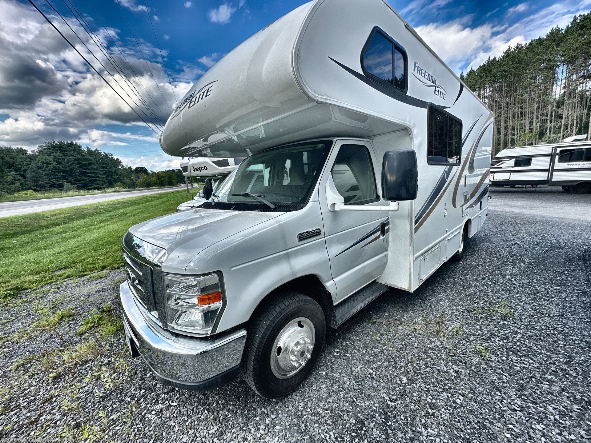 Used 2012 Thor Motor Coach Freedom Elite 21C available in East Montpelier, Vermont