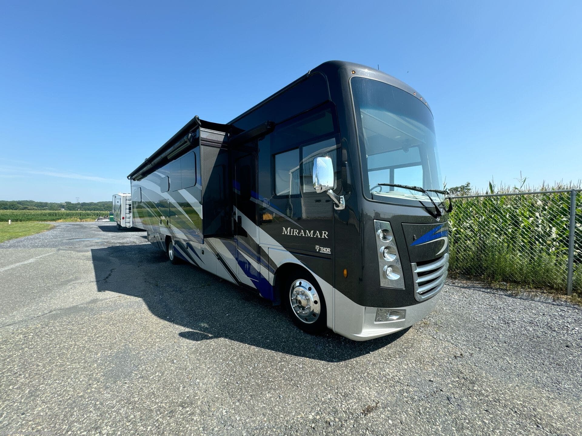 2020 Thor Motor Coach Miramar 35.2 RV for Sale in Fleetwood, PA 19522 ...