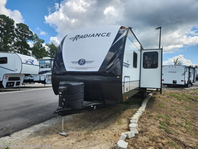 2020 Radiance Ultra-Lite R-30DS by Cruiser RV from Recreation USA in Myrtle Beach, South Carolina