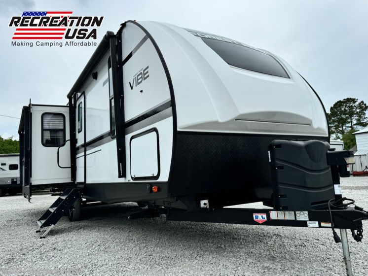 Used 2020 Forest River Vibe 28RL available in Myrtle Beach, South Carolina