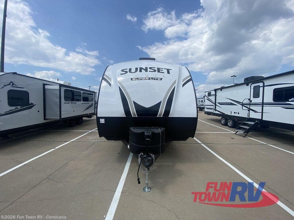2023 CrossRoads Sunset Trail SS253RB RV for Sale in Corsicana, TX 75510
