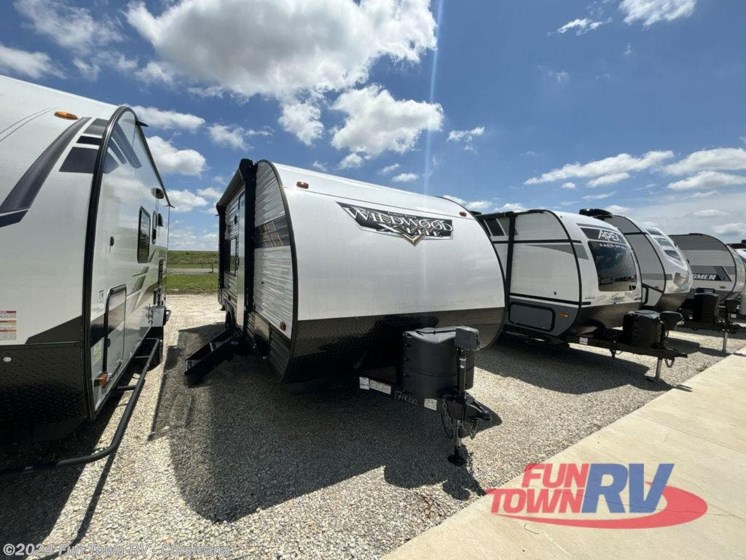 Used 2022 Forest River Wildwood X-Lite 171RBXL available in Corsicana, Texas