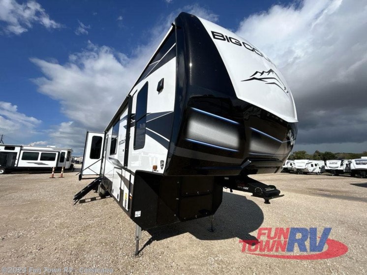 New 2024 Heartland Big Country 3900MO available in Corsicana, Texas