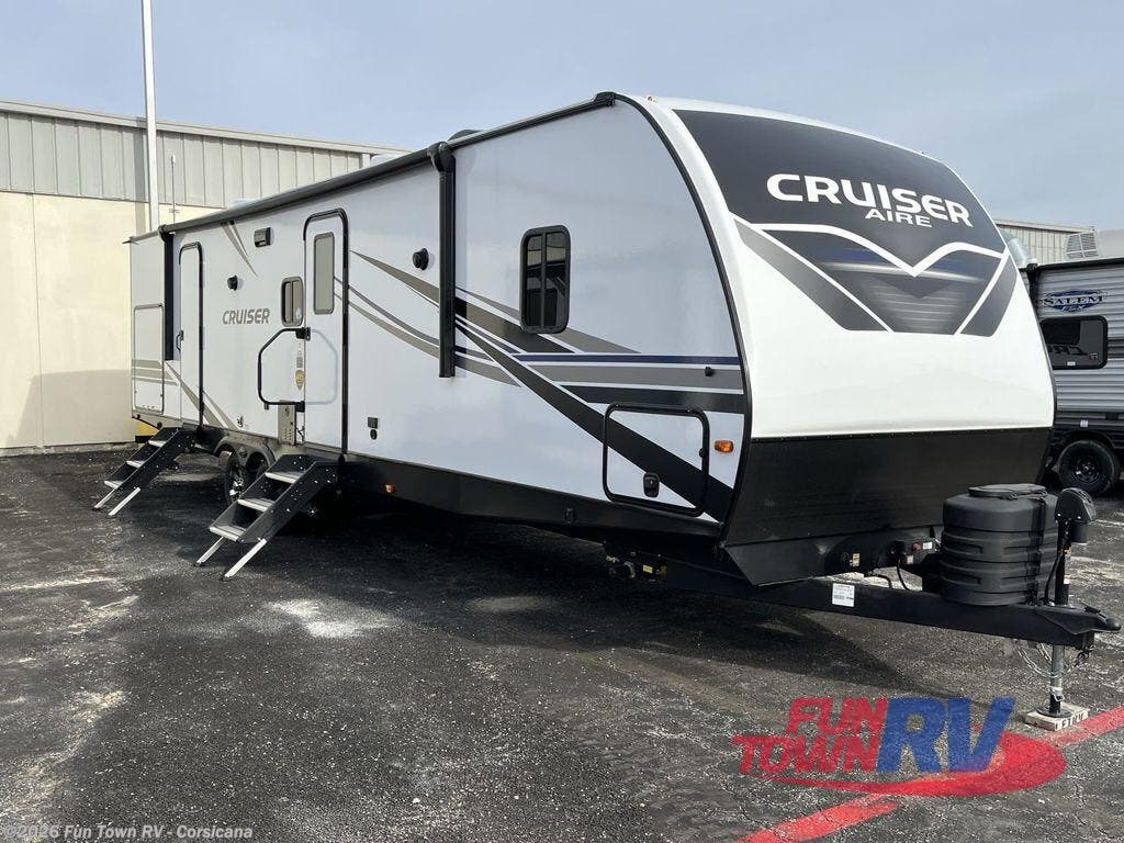 2024 CrossRoads Cruiser Aire CR33BHB RV for Sale in Corsicana, TX 75510
