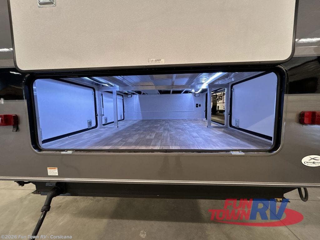 2025 Regency 3951BAM by Redwood RV from Fun Town RV - Corsicana in Corsicana, Texas