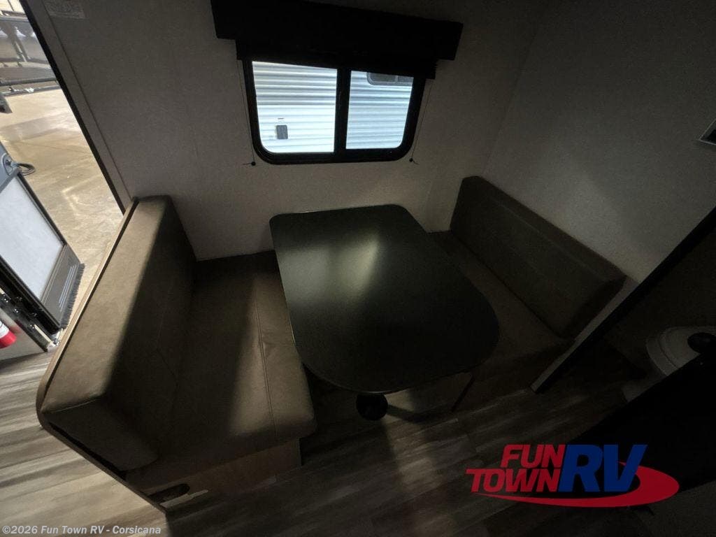 New 2026 Jayco Jay Flight SLX 170FQ available in Corsicana, Texas