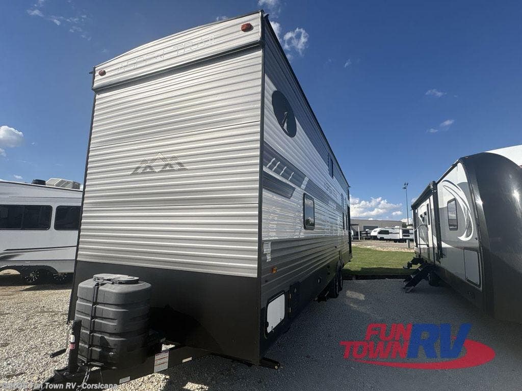 Used 2024 Dutchmen Aspen Trail Loft 360THLOFT available in Corsicana, Texas