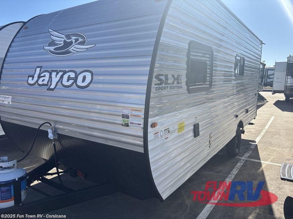 New 2026 Jayco Jay Flight SLX 172DB available in Corsicana, Texas