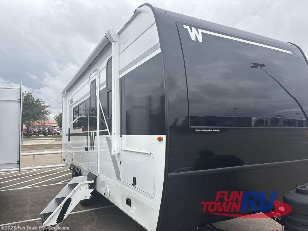 2026 Thrive 22MLS by Winnebago from Fun Town RV - Corsicana in Corsicana, Texas