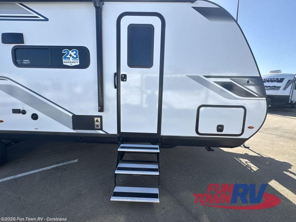 New 2026 Jayco Jay Feather 27BH available in Corsicana, Texas