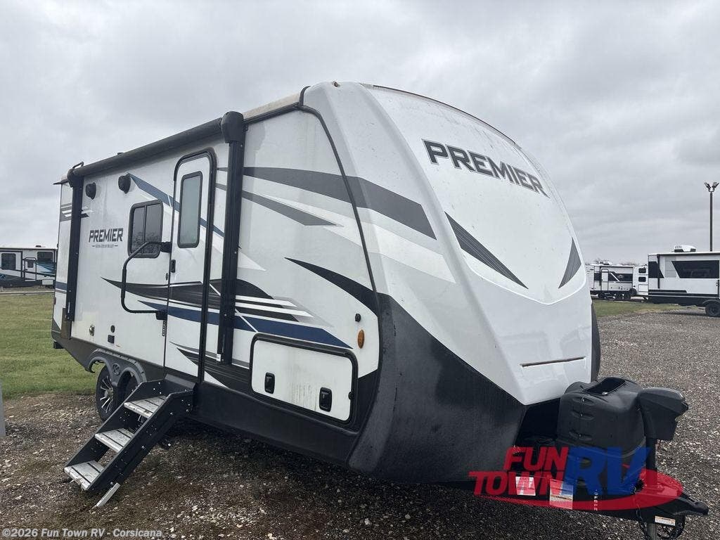 2022 Keystone Bullet 19FBPR - Used Travel Trailer For Sale by Fun Town RV - Corsicana in Corsicana, Texas