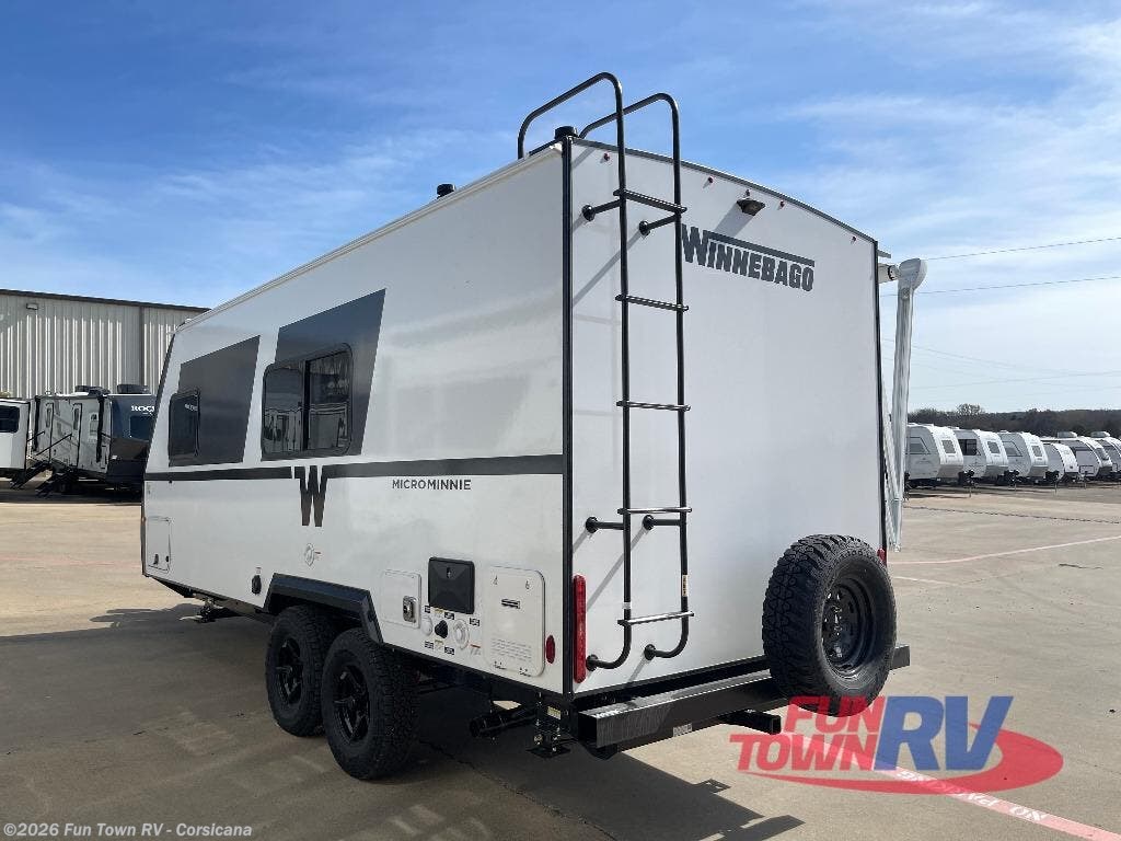 New 2026 Winnebago Micro Minnie 2000TRB available in Corsicana, Texas