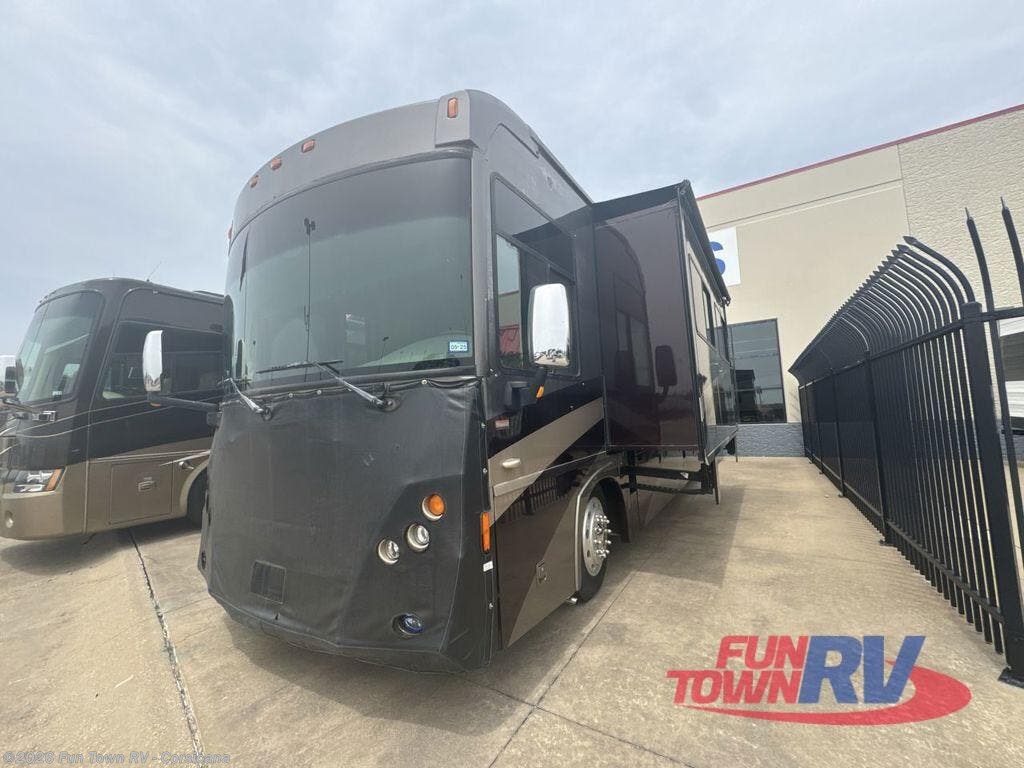 2008 Journey 39Z by Winnebago from Fun Town RV - Corsicana in Corsicana, Texas