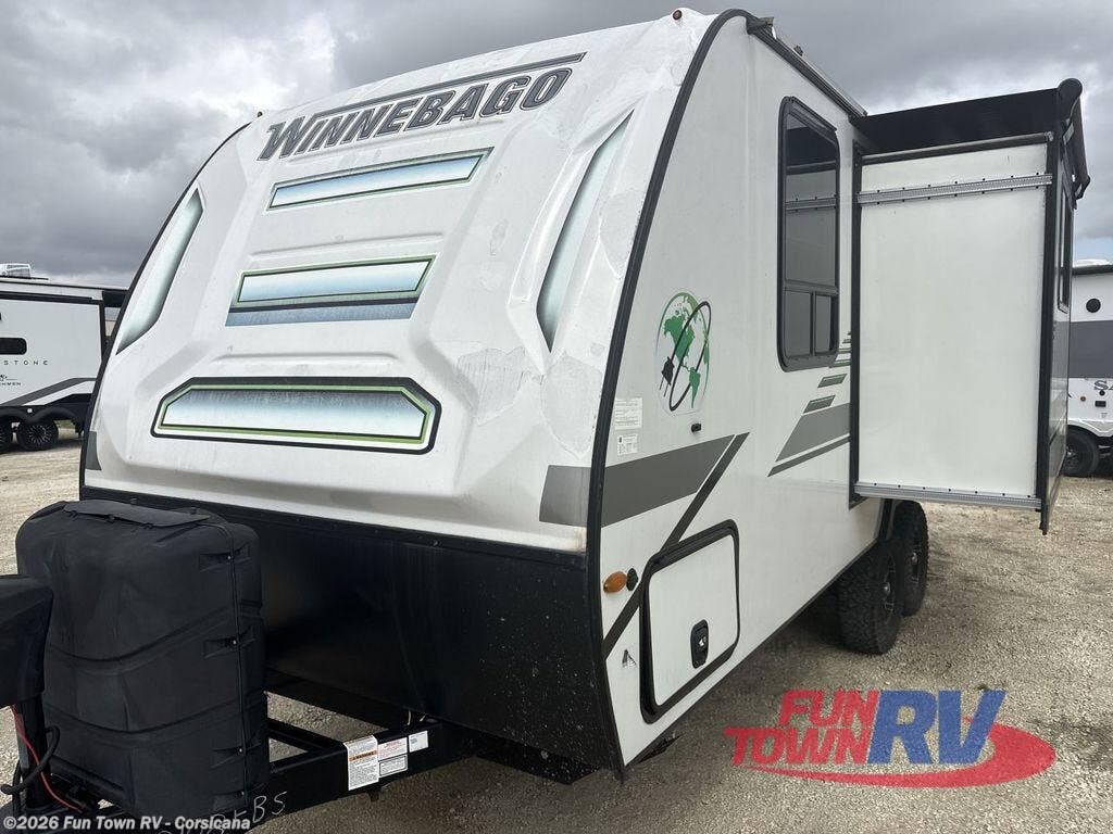 2022 Micro Minnie FLX 2108FBS by Winnebago from Fun Town RV - Corsicana in Corsicana, Texas