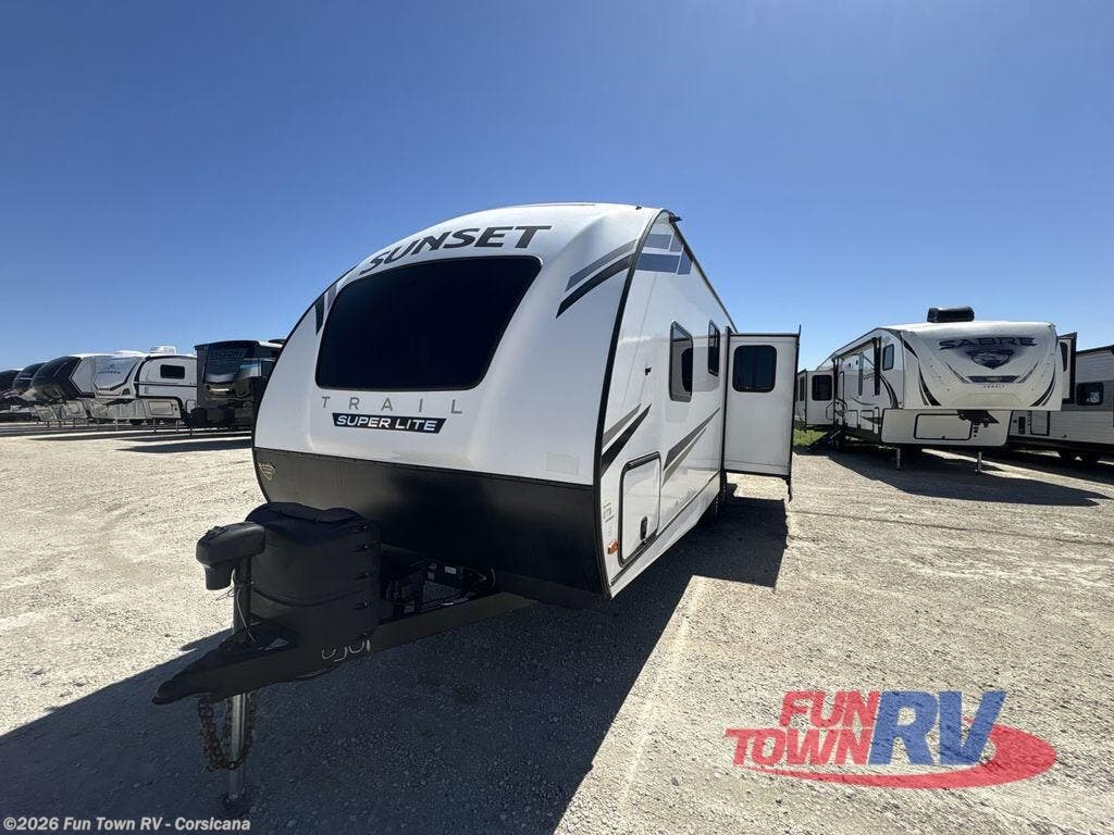 Used 2023 CrossRoads Sunset Trail SS256RK available in Corsicana, Texas