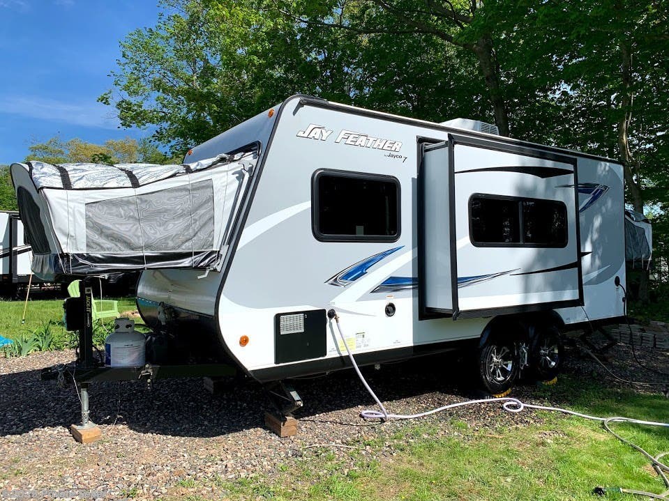 2017 Jayco Jay Feather 7 19XUD RV for Sale in Middletown, CT 06457 ...