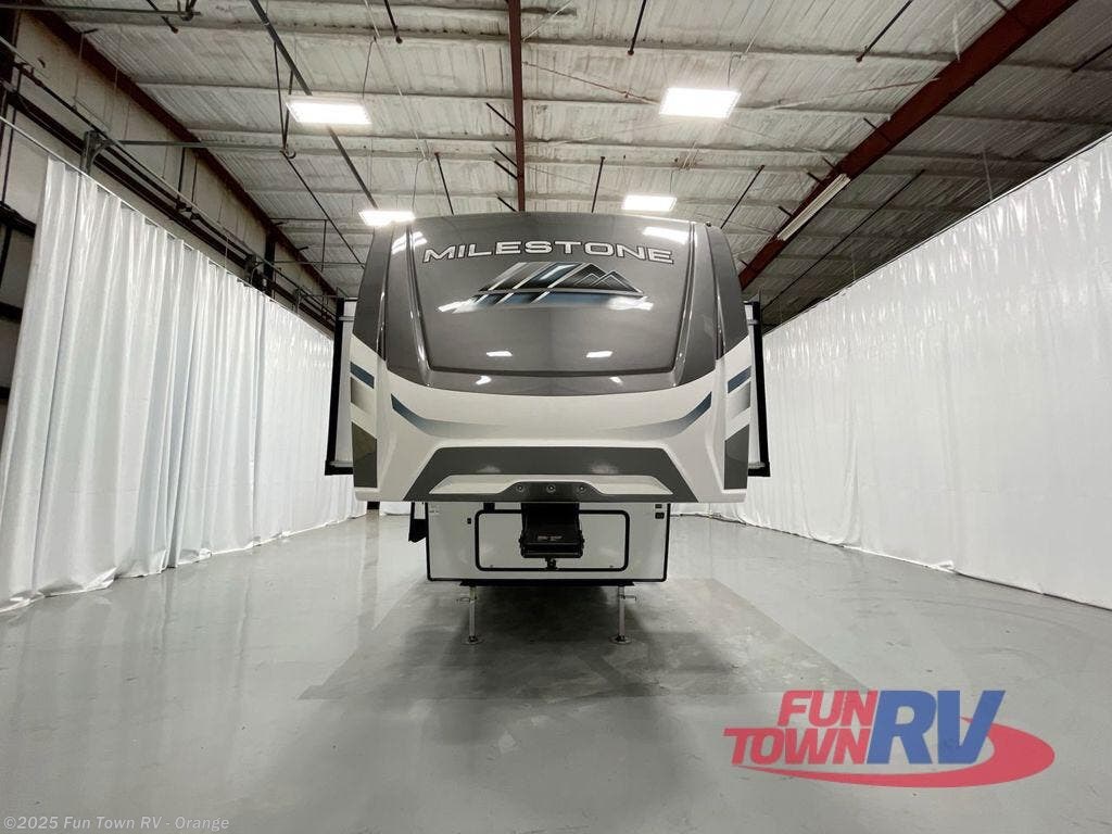 2023 Heartland Milestone 370FLMB RV for Sale in Orange, TX 77632