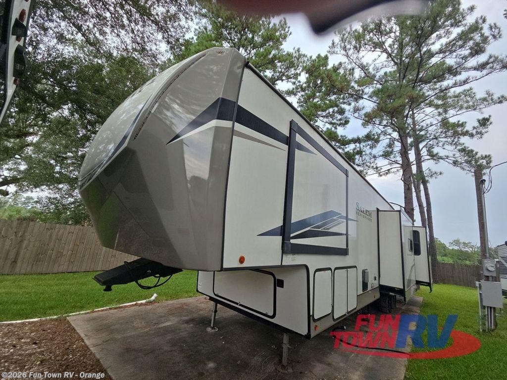 2023 Salem Hemisphere Elite 35RE by Forest River from Fun Town RV - Orange in Orange, Texas