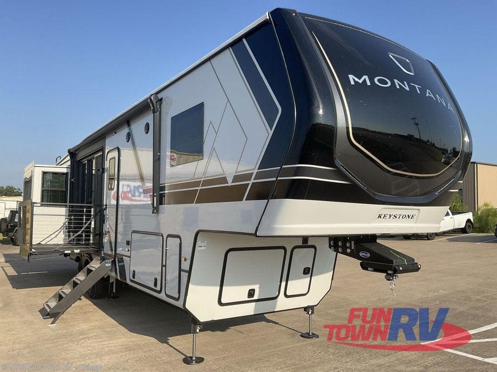 2026 Montana 3532SP by Keystone from Fun Town RV - Orange in Orange, Texas