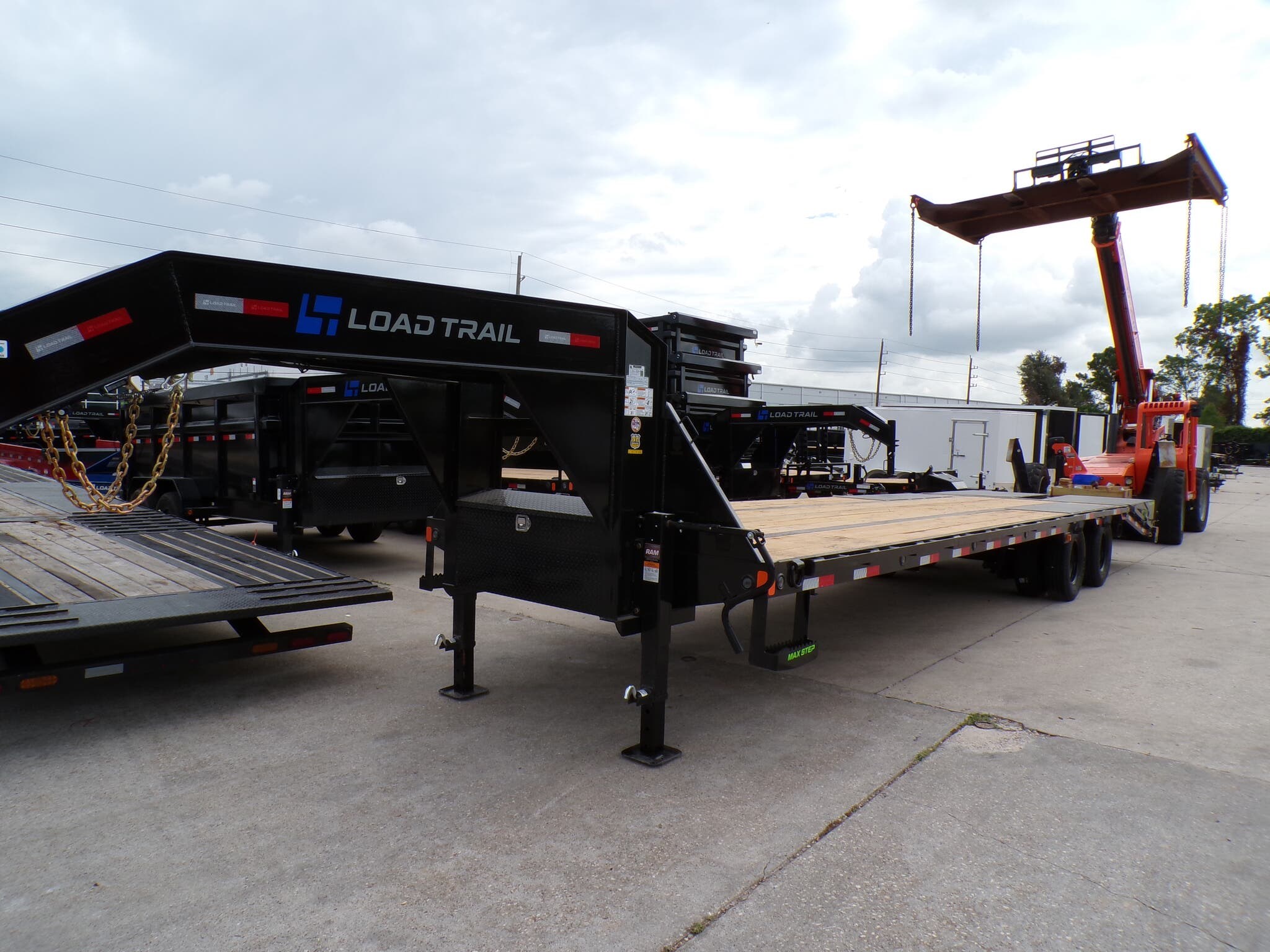 2026 Load Trail GP 102X32 Tandem Low-Pro Gooseneck Trailer 25900 LB