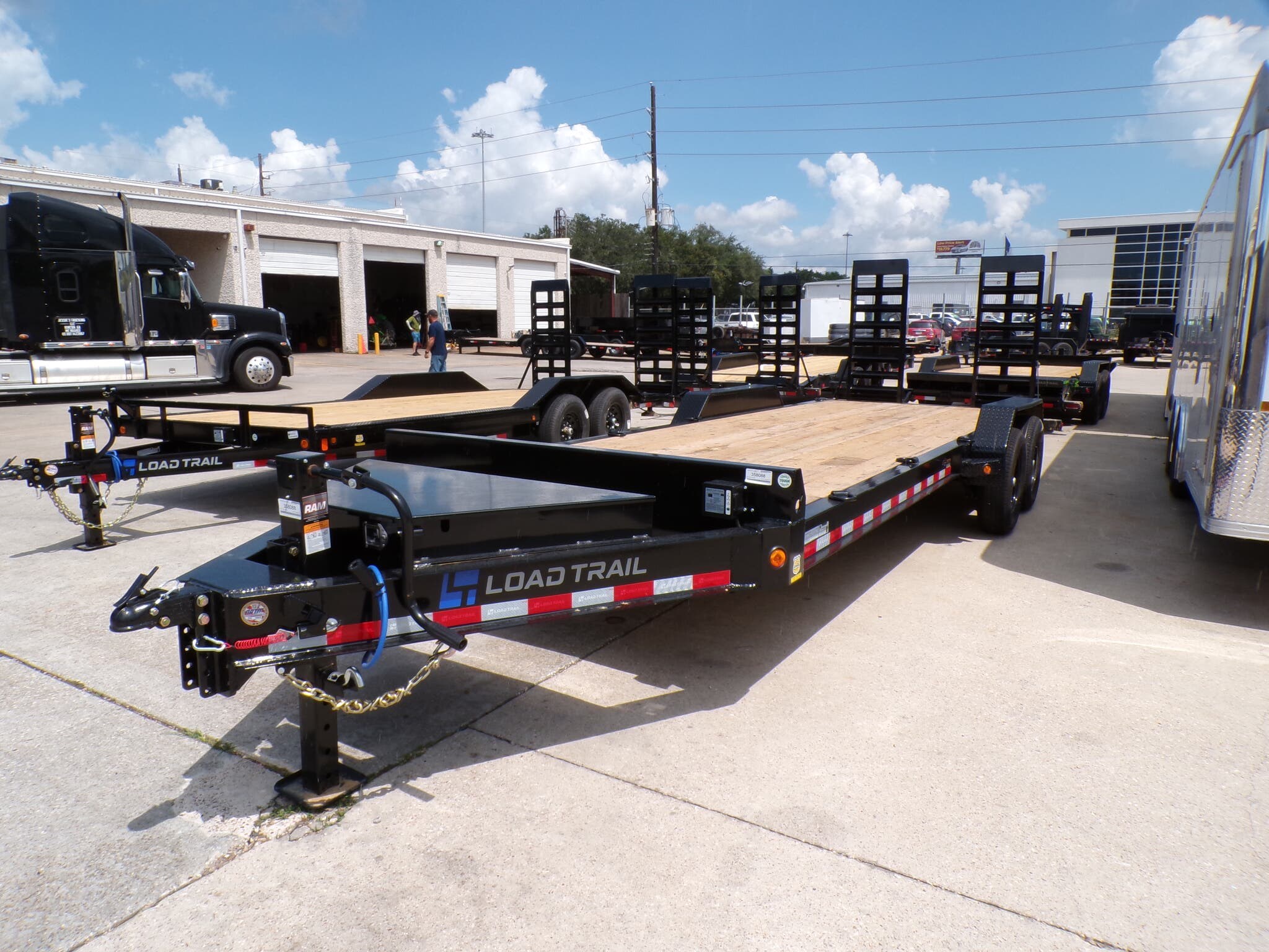 2025 Load Trail CB 83X22 I-Beam Flatbed Equipment Trailer  14K LB