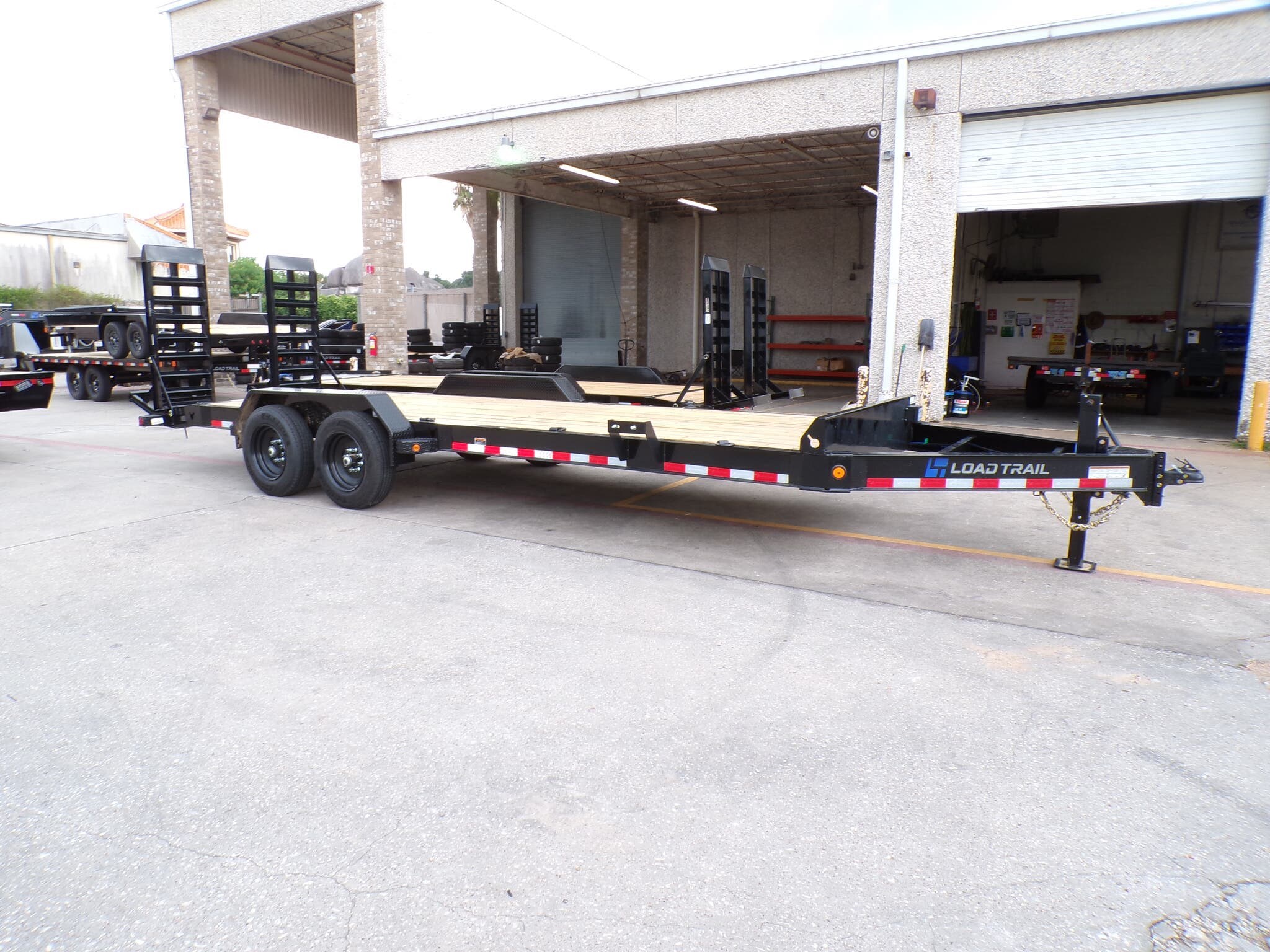 2026 Load Trail CB 83X22 I-Beam Flatbed Equipment Trailer 16K LB